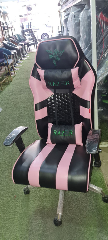 صندلی گیمینگ Razer برند پارسیان صنعت بست