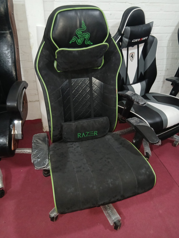 صندلی گیمینگ Razer برند پارسیان صنعت بست